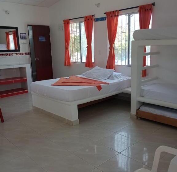 Estúdio Familiar, Cabanas Recreaciones