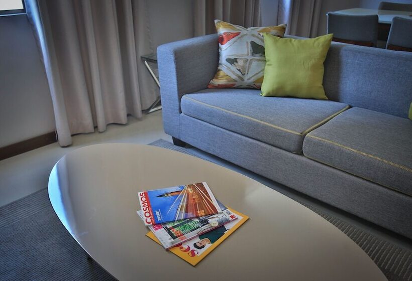 스위트, Valero Grand Suites By Swissbel