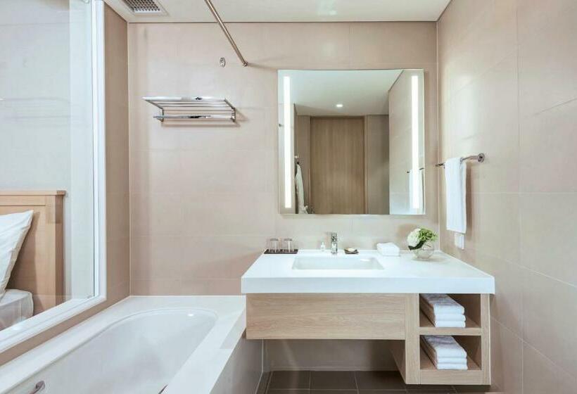 Номер Deluxe, Lotte Resort Sokcho