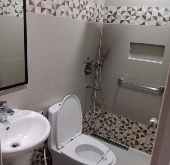 חדר אקזקיוטיב, Sogo Timog 2