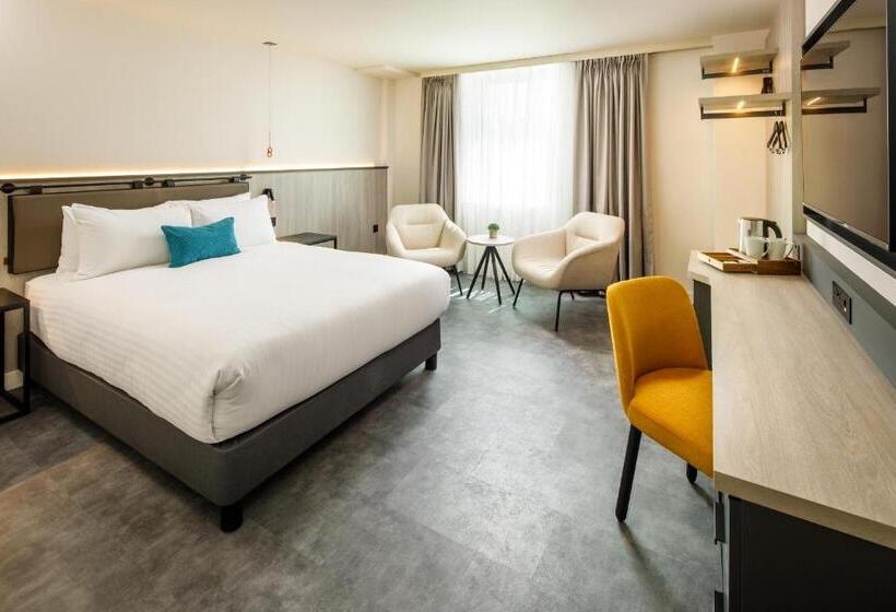 Номер Стандарт Адаптированный для Инвалидов, Southgate Hotel London