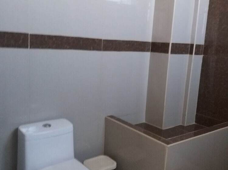 غرفة عادية خماسية, Amaris Hotel   Hostel