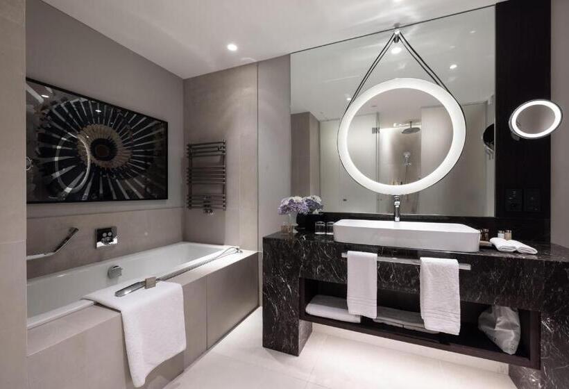 اتاق لوکس با تخت بزرگ, Intercontinental   Ljubljana, An Ihg