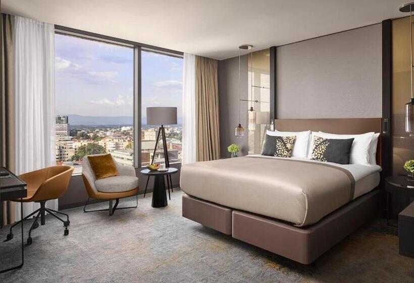اتاق استاندارد با تخت بزرگ برای معلولان, Intercontinental   Ljubljana, An Ihg