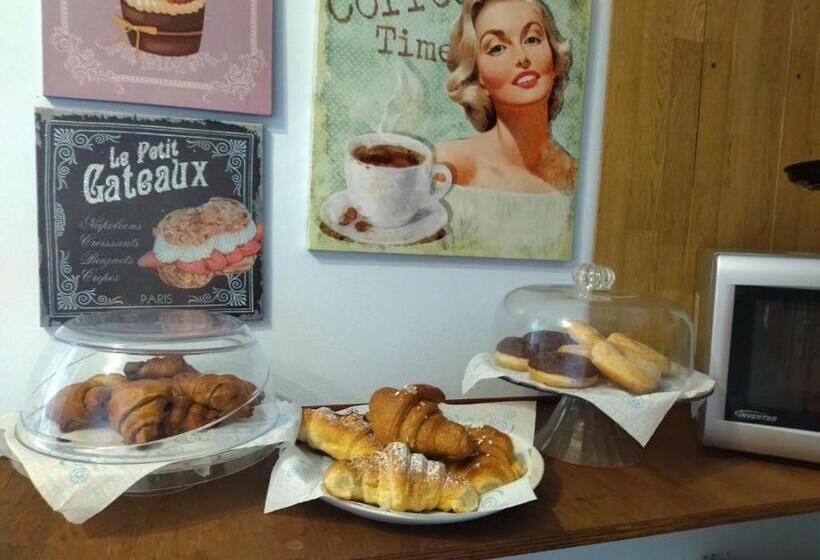 اتاق خانوادگی, B&b Rose Antiche Sicily