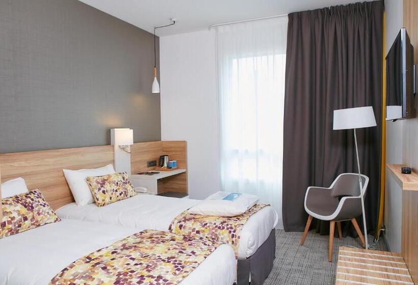 Номер Стандарт, Kyriad Pontarlier