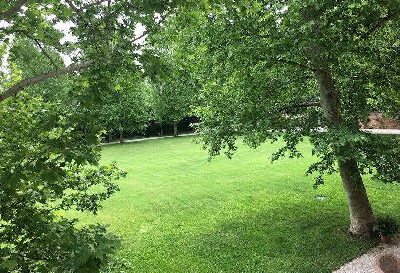 سوییت جونیور, La Barchessa Di Villa Pisani