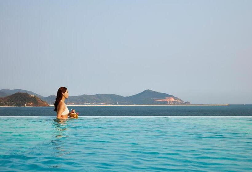 Номер Классика Кровать Кинг, The Shanhaitian Resort Sanya, Autograph Collection