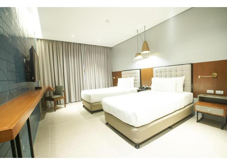 디럭스 룸, Summit Galleria Cebu