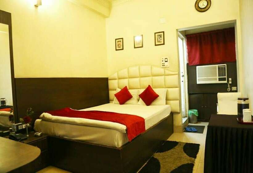 Номер Deluxe, Holidei Inn
