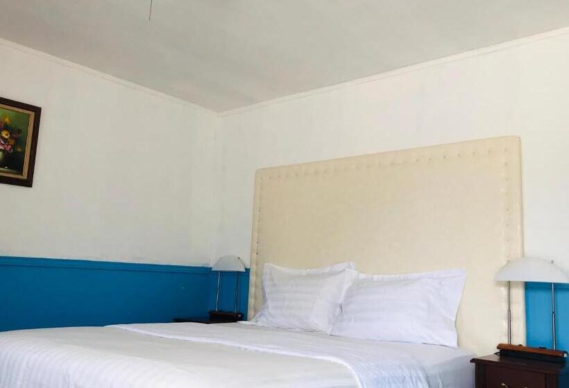 带大床的标准间, Manor Motel