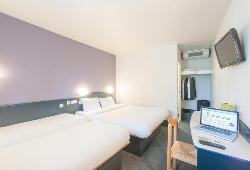 Четырехместный Номер Стандарт, B&b Hotel Saclay