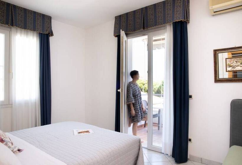 سوییت خانوادگی, Casa Merano Residence & Ristorante Bibione Centro