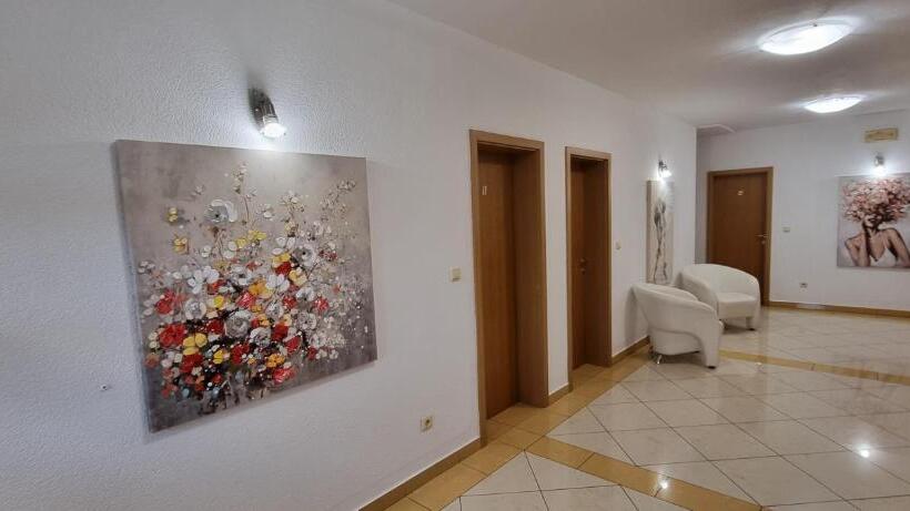 Номер Стандарт Индивидуальный, Sobe/rooms Riva