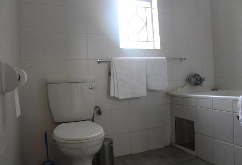 غرفة إقتصادية, Strand Meadows B&b
