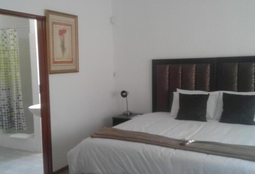 اتاق لوکس, Strand Meadows B&b