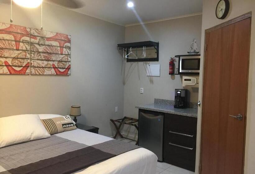 اتاق لوکس با چشم‌انداز دریا, The Pier Beach Inn & Suites