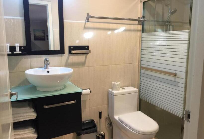 استودیوی لوکس, The Pier Beach Inn & Suites
