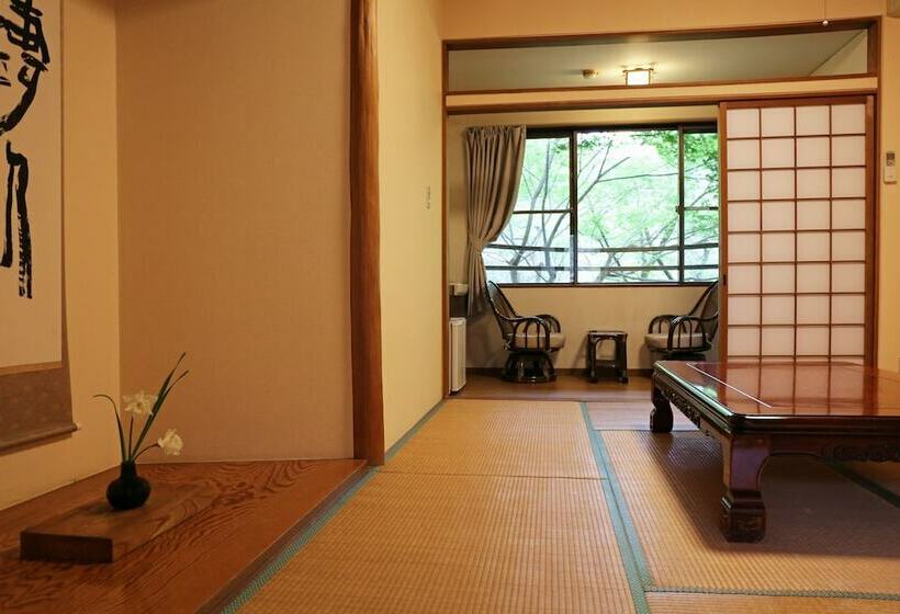 Семейный Номер, Hisaeya Ryokan
