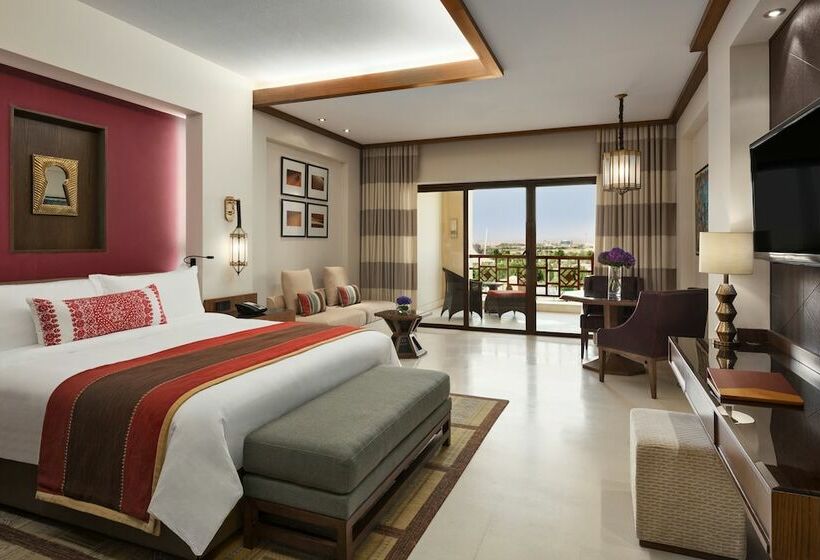 Номер Deluxe Вид на Сад, Intercontinental Durrat Al Riyadh Resort & Spa, An Ihg