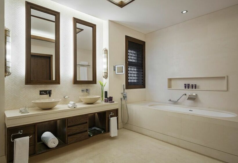 Номер Superior Вид на Сад, Intercontinental Durrat Al Riyadh Resort & Spa, An Ihg
