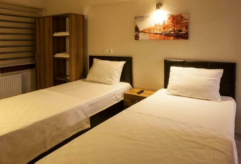 Номер Стандарт Вид на Озеро, Flora Iznik Hotels & Suites