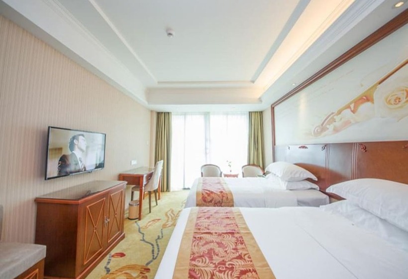 Номер Deluxe, Vienna Classic Hotel Qingyuan Taihe Ancient Cave Scenic Area