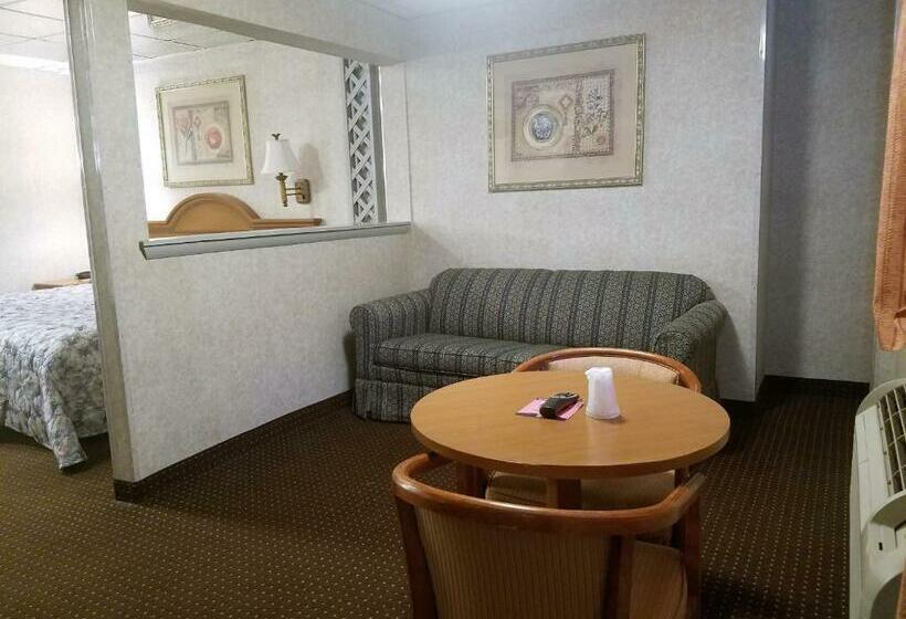 디럭스 룸 킹사이즈 침대, Travelers Lodge