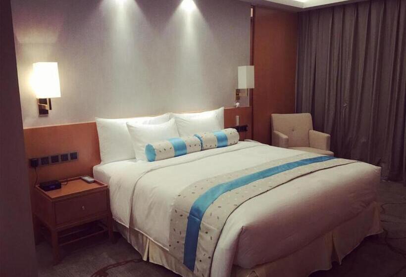 سوییت اجرایی, Menshine Gloria Plaza