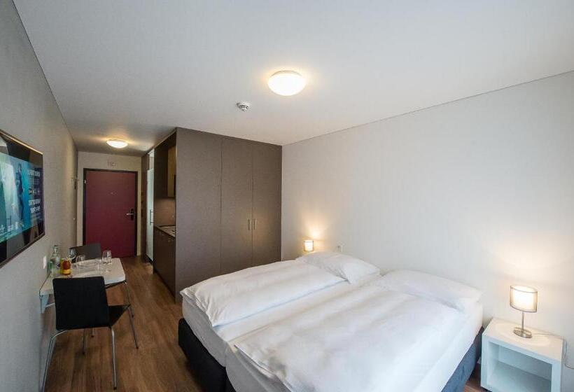 Номер Стандарт с Балконом, Aparthotel Baden