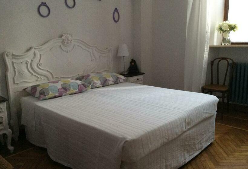 اتاق استاندارد با سرویس بهداشتی مشترک, B&b Chiara