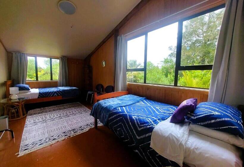 اتاق استاندارد با سرویس بهداشتی مشترک, Kawai Purapura Yoga Retreat Centre