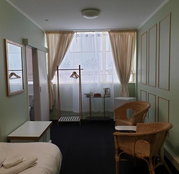 Стандартный Номер Кровать Кинг, Archies Bunker Affordable Accommodation