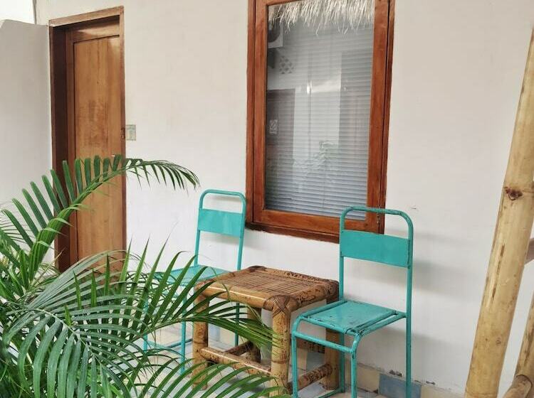 Номер Deluxe с Террасой, La Favela   Hostel