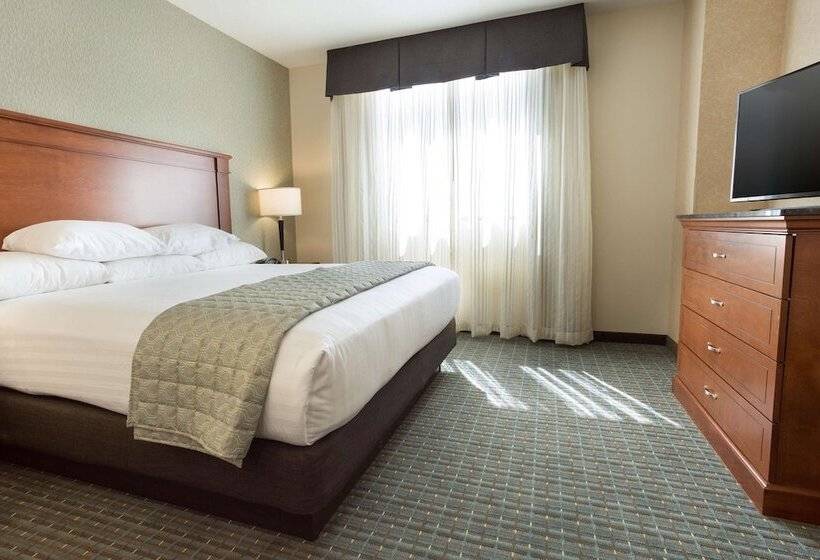 Люкс Адаптированный для Инвалидов, Drury Inn & Suites Burlington