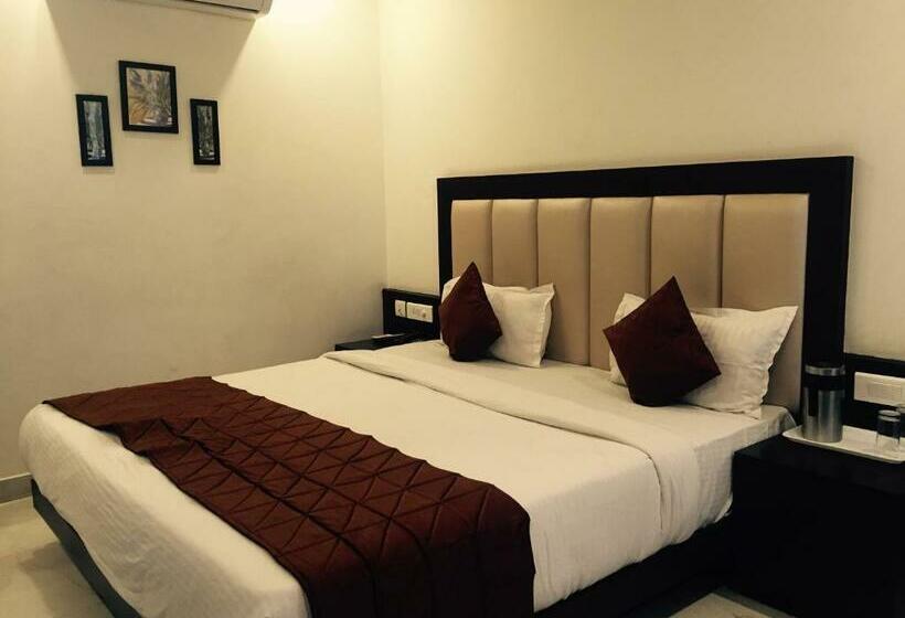 Quarto Deluxe, The Onix