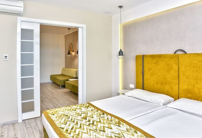 اتاق خانوادگی با چشم‌انداز دریا, Grifid Encanto Beach Hotel   Wellness & Spa