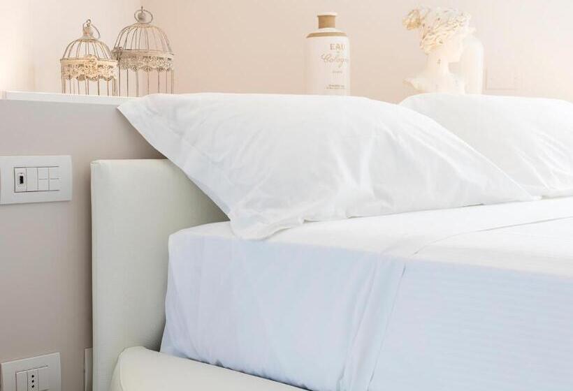 اتاق استاندارد چهار تخته, Mane Boutique