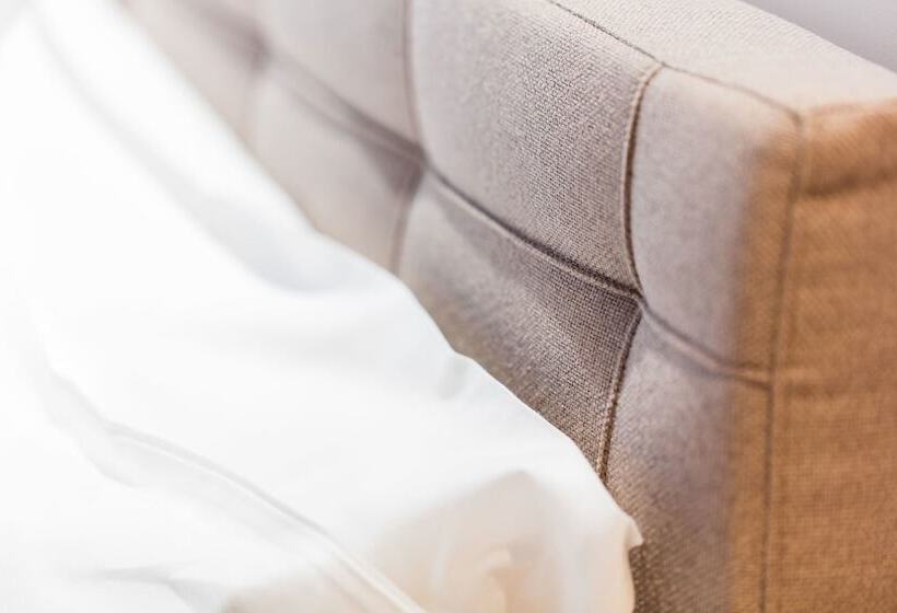 اتاق استاندارد, Mane Boutique