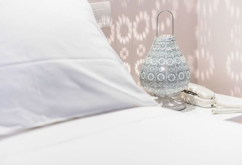 اتاق استاندارد چهار تخته, Mane Boutique