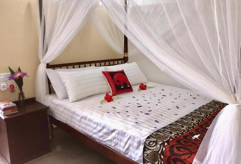 Номер Deluxe Вид на Сад, Walauwa The Villa Ahungalla