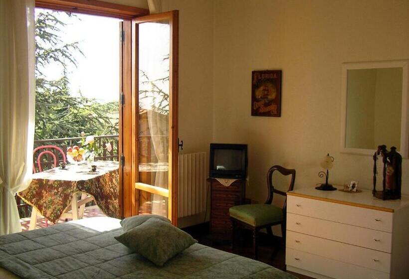 اتاق استاندارد با بالکن, Villa Caterina B&b