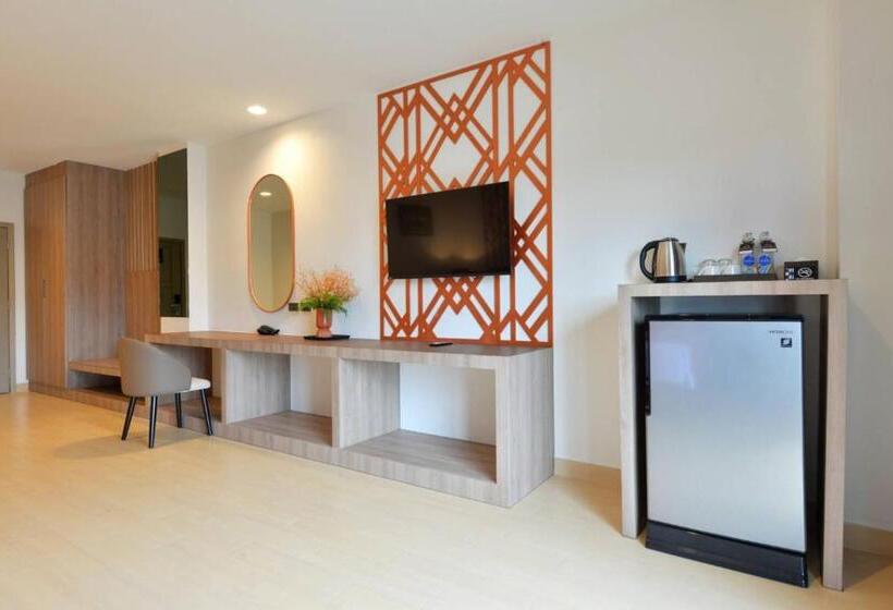 Номер Deluxe Кровать Кинг, Kastel Pattaya Hotel By Loft Bangkok