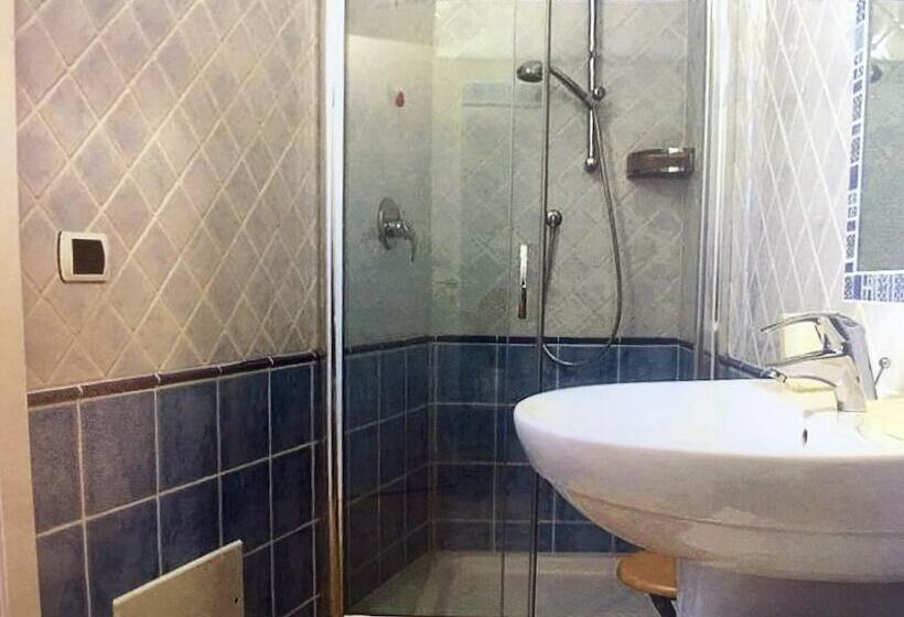 Номер Стандарт, B&b Amphisya