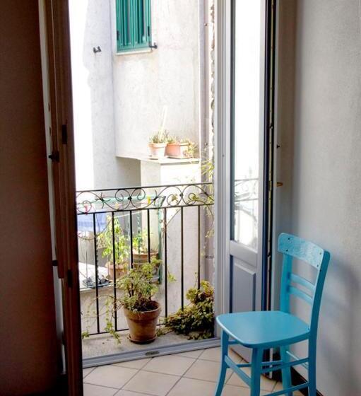 Номер Стандарт, B&b Amphisya