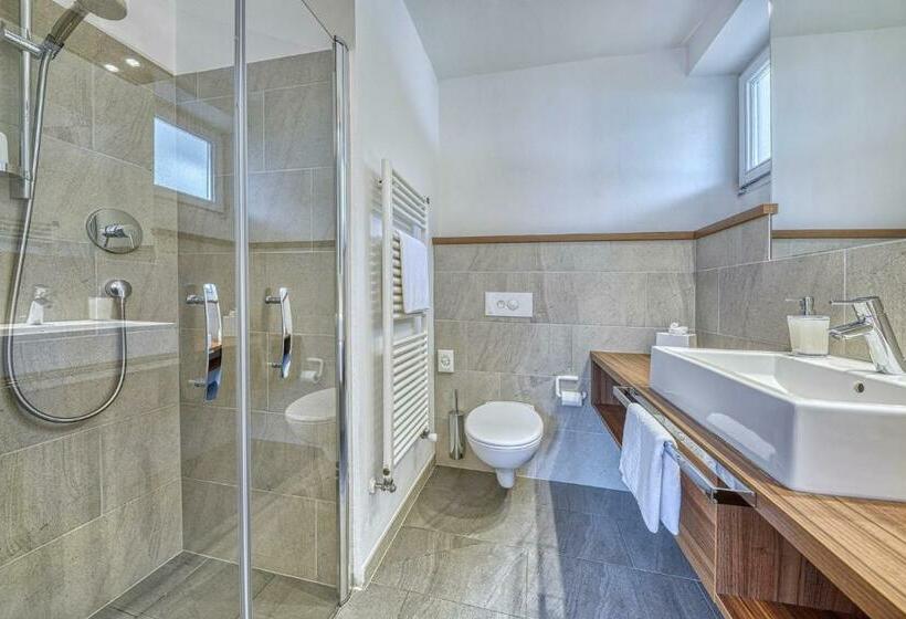 Standard Einzelzimmer mit Balkon, Appartement Kroneliving