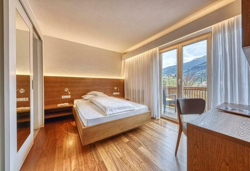 Quarto Estandar Individual com Sacada, Appartement Kroneliving