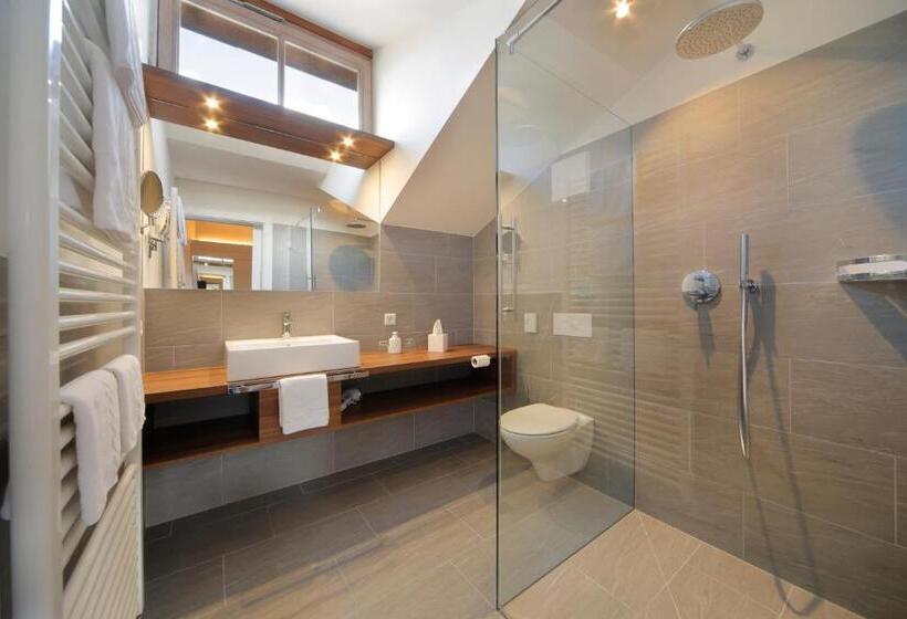 Komfortzimmer mit Balkon, Appartement Kroneliving
