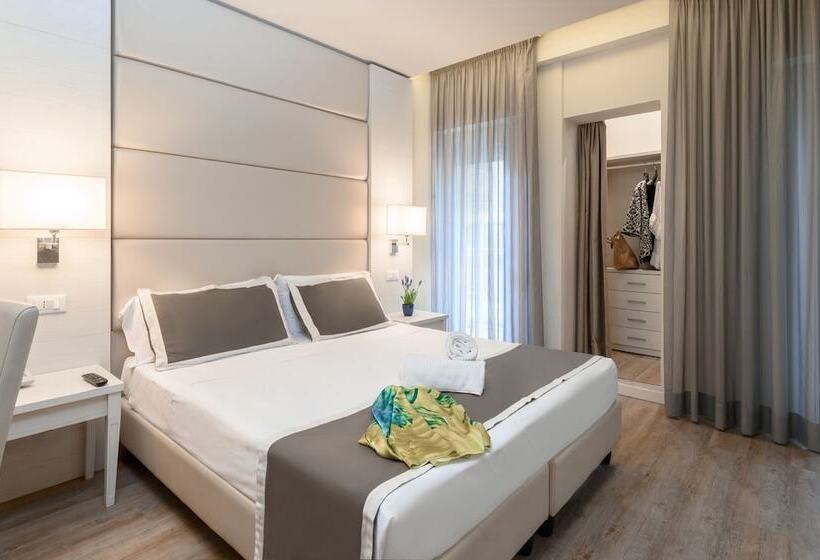 Quarto Familiar, Atlas