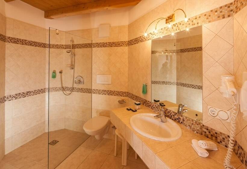 Полулюкс, Berglandhotel Untertheimerhof